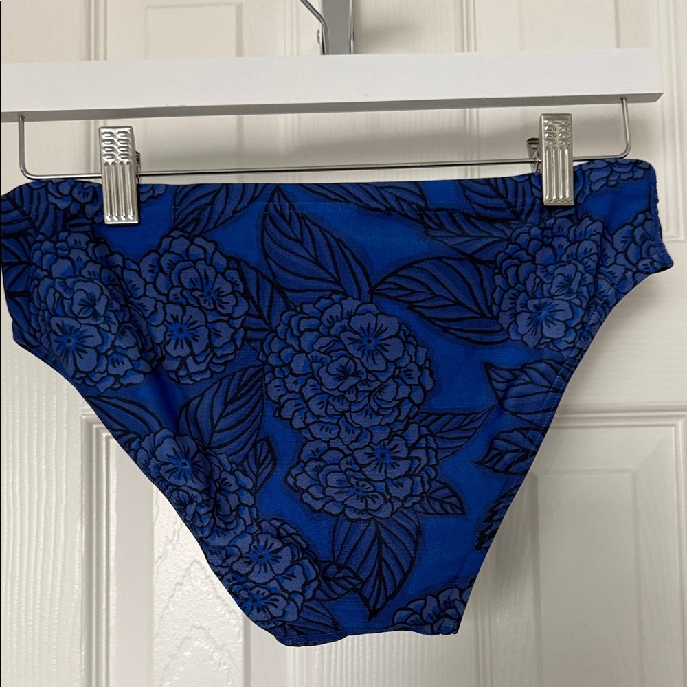 Arena Men’s Hydrangea Bouquet Swim Briefs Blue Size 32 NWT - Picture 5 of 7